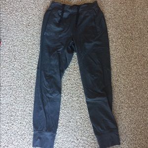 Lululemon men’s Joggers